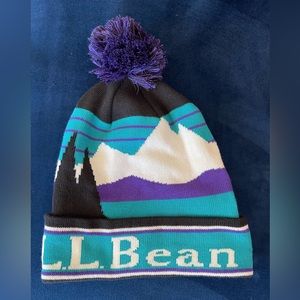 LL Bean Katahdin Pom Beanie